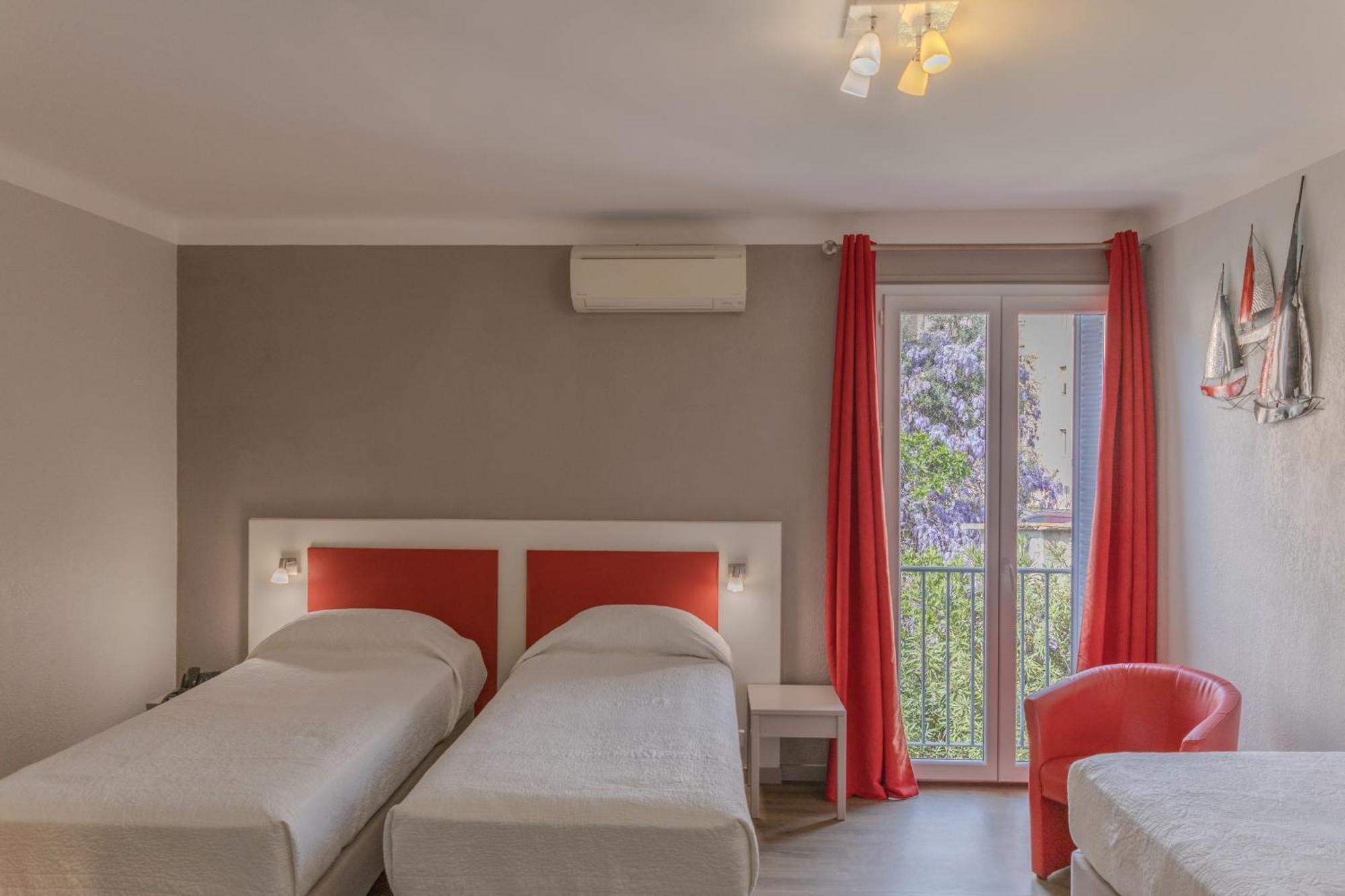 Maquis Et Hotel